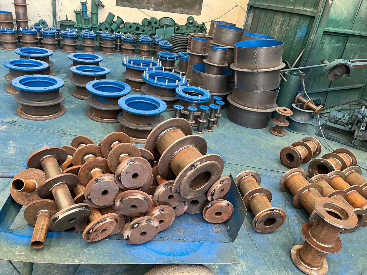 1768974247155633.webp 人防给水密闭套管图片